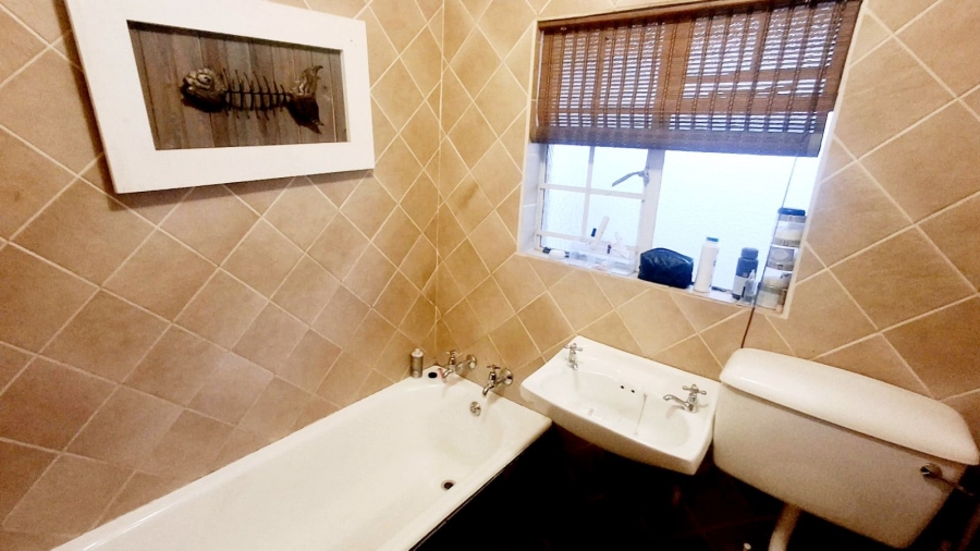 4 Bedroom Property for Sale in Vaalpark Free State